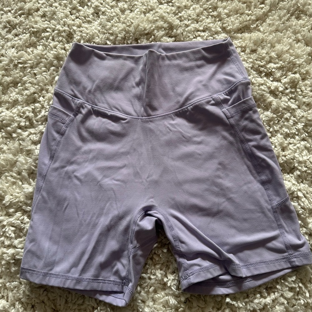 CRZ YOGA Women's Light Purple Bike Shorts